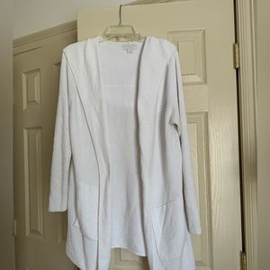 Barefoot Dreams white ultra lite hooded cardigan Size L. Like new EEUC